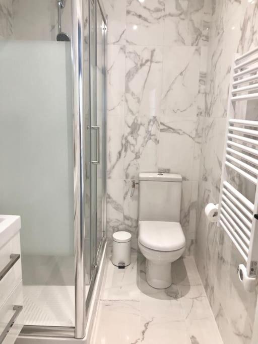 Central Apartment In The Heart Of The Marais With Air Conditioning Paris Exterior foto